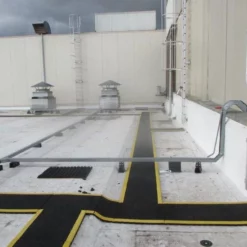 Roofway Interlocking Roof Matting System -JJ Roofing Supplies Shop castlecomps walkway3